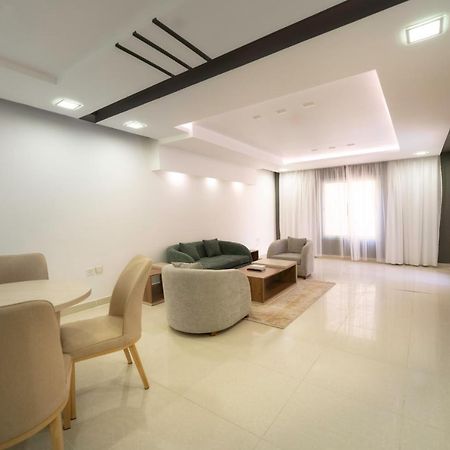 Mirada Gold Jizan - Resort & Private Pools Exterior foto A living room in a condominium